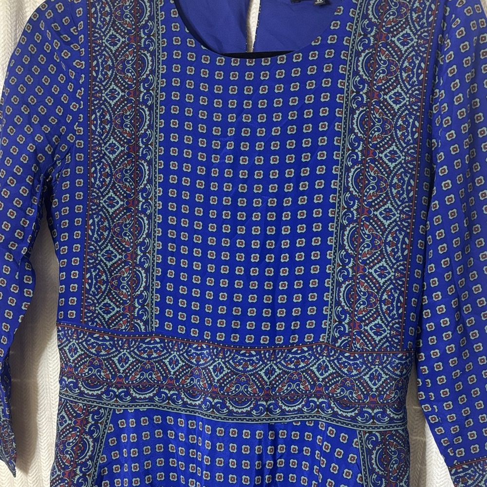 💰💰 3/$10
Madewell Bandana print Long Sleeve Dress - Picture 2 of 4
